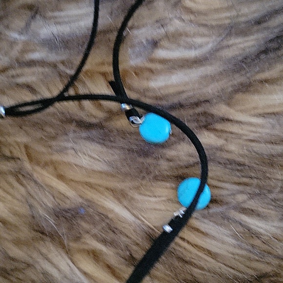 Elegant Black and Turquoise Necklace - Picture 6 of 7